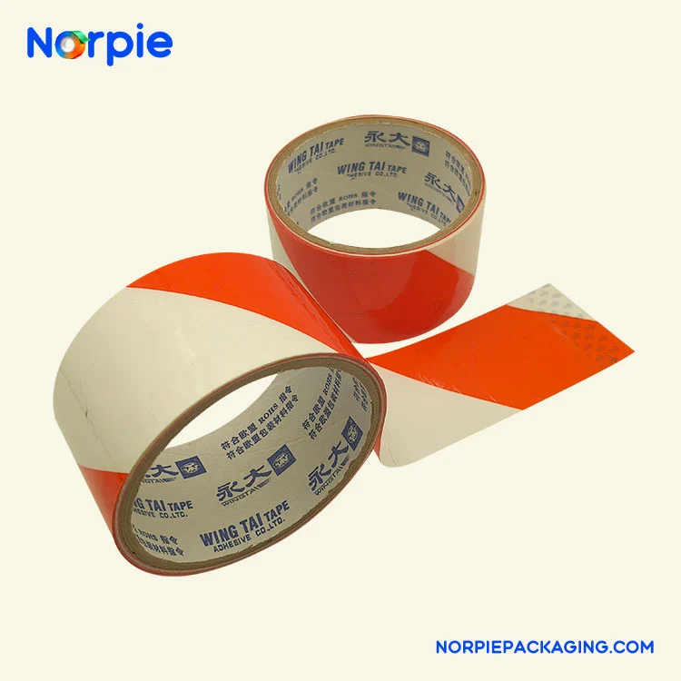 Rød og hvit advarselstape